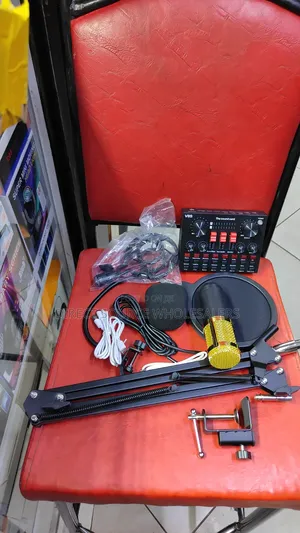 Professional V8sk Condenser Microphone With Sound Card – Studio Record