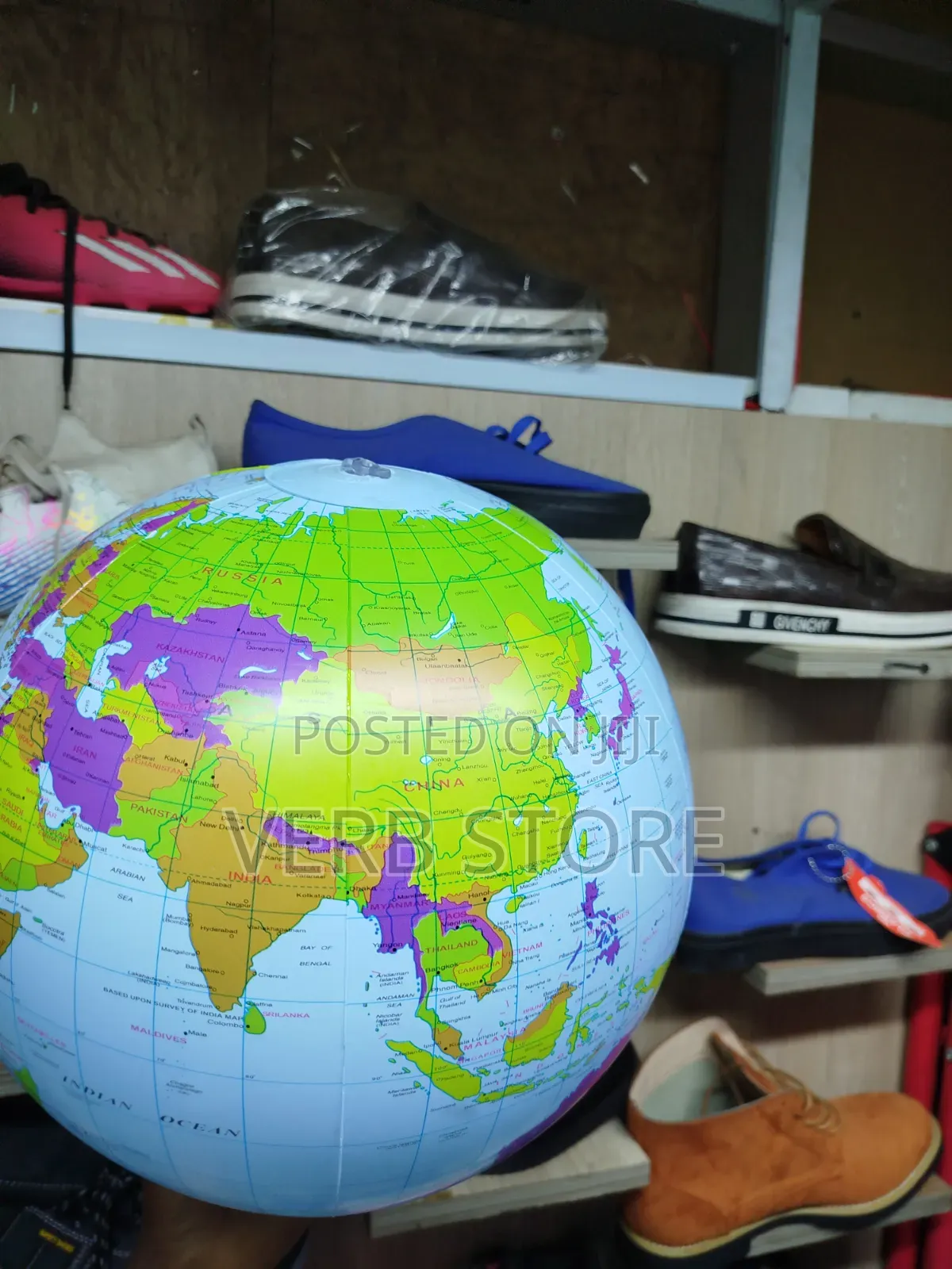 Inflatable Globe