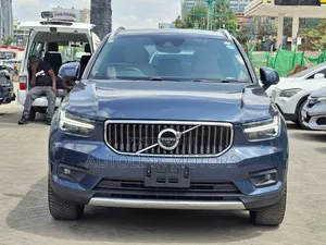 Volvo XC40 2019 Gray