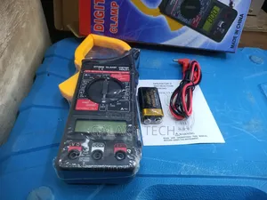 Clamp Voltage Meter