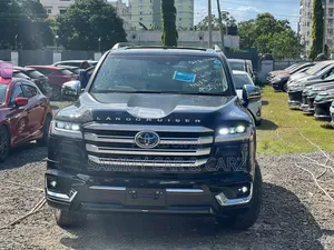 Toyota Land Cruiser 2023 Black
