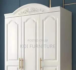 Bedroom Three Doors Storage Warddrobre