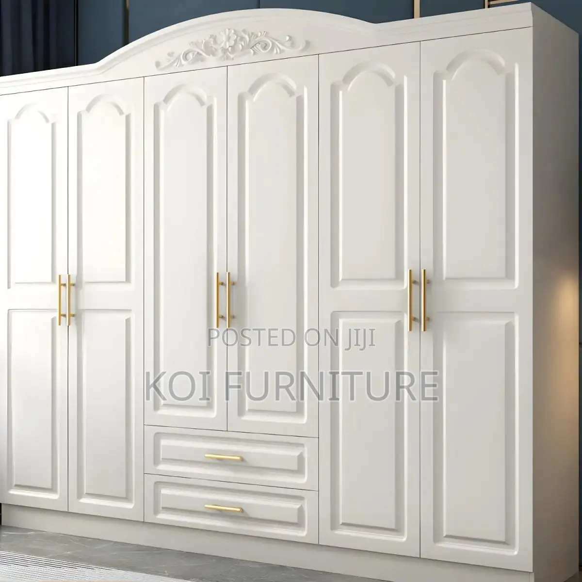 Bedroom Three Doors Storage Warddrobre