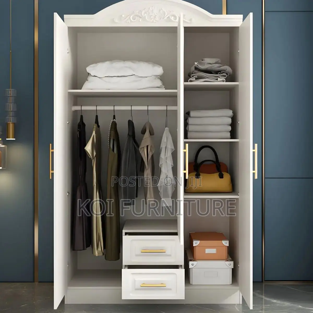 Bedroom Three Doors Storage Warddrobre