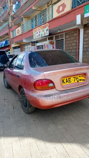 Hyundai Accent 1998 Pink