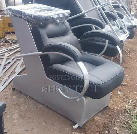 Modern Executive Barber Chair With Sink