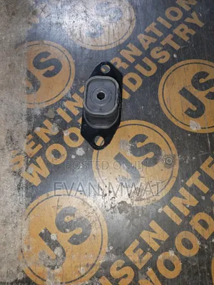 Nissan Note /Tilda/ Nv200/March 2003 Gearbox Mounting Available