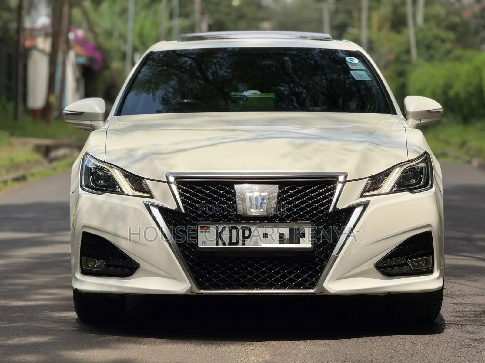 Toyota Crown 2017 White