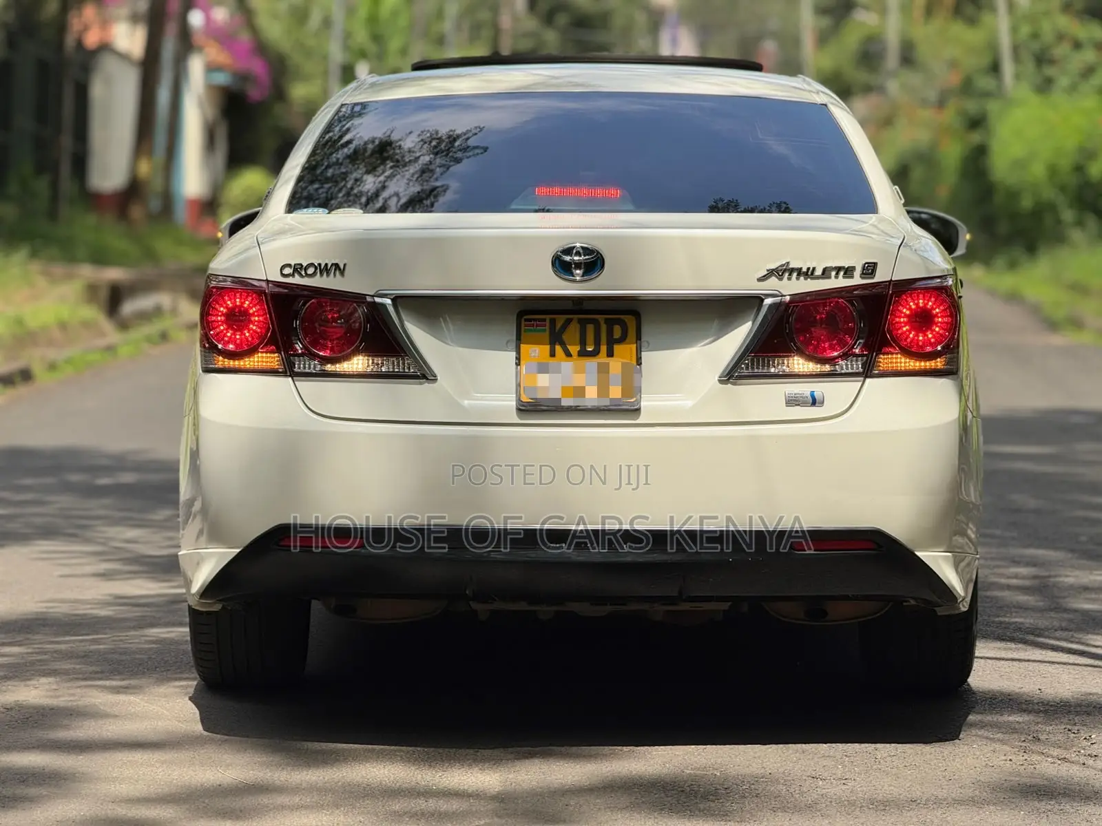 Toyota Crown 2017 White
