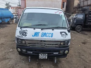Toyota HiAce 2002 White