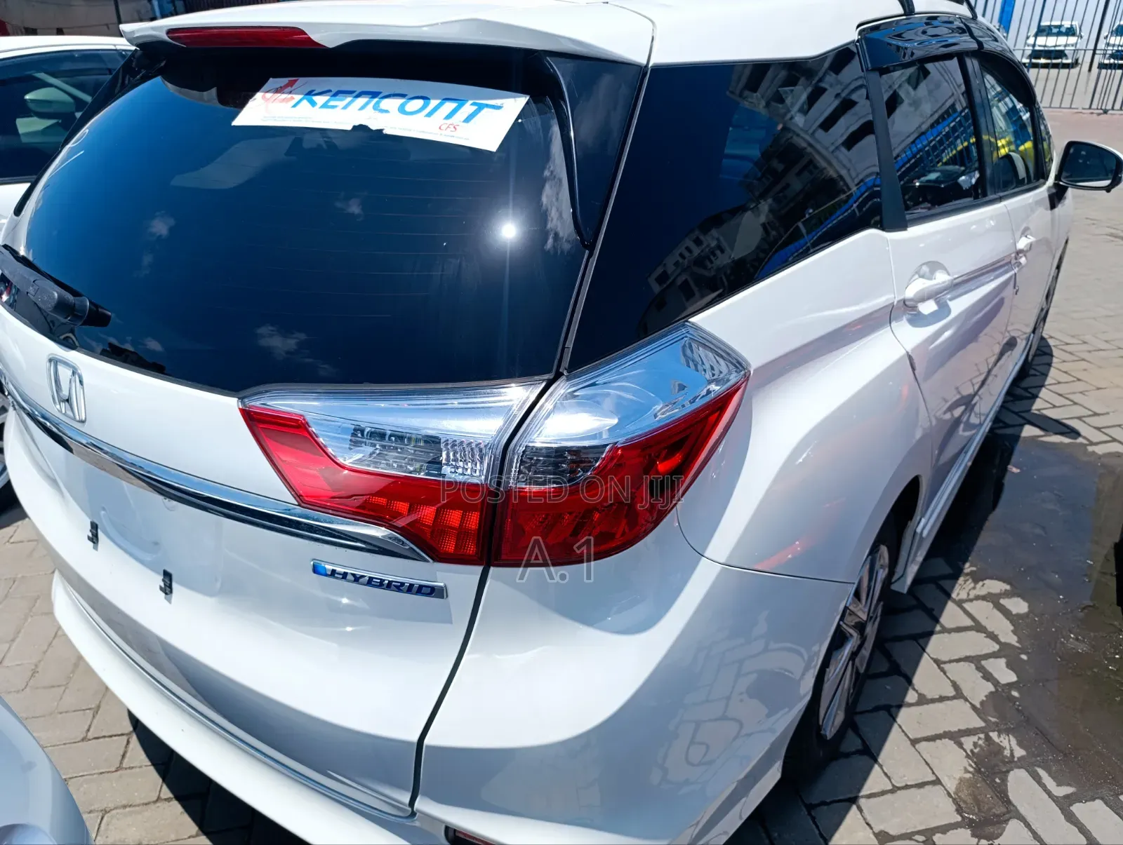 Honda Fit Shuttle 2018 White
