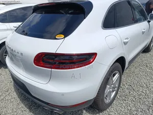 Porsche Macan 2018 White