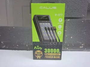 The Calus Firefly P-377 Is a Heavy-Duty 30,000mah Portable Power Bank
