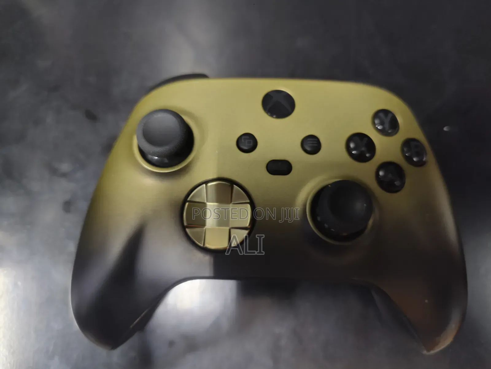 Xbox Series X Controllers Available