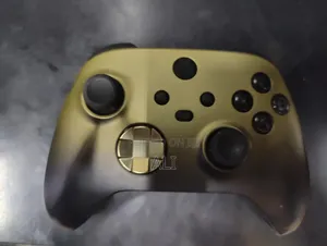 Xbox Series X Controllers Available