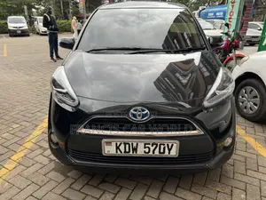 Toyota Sienta 2018 Black