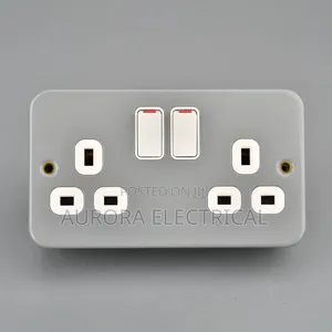 13a Metal Twin Socket