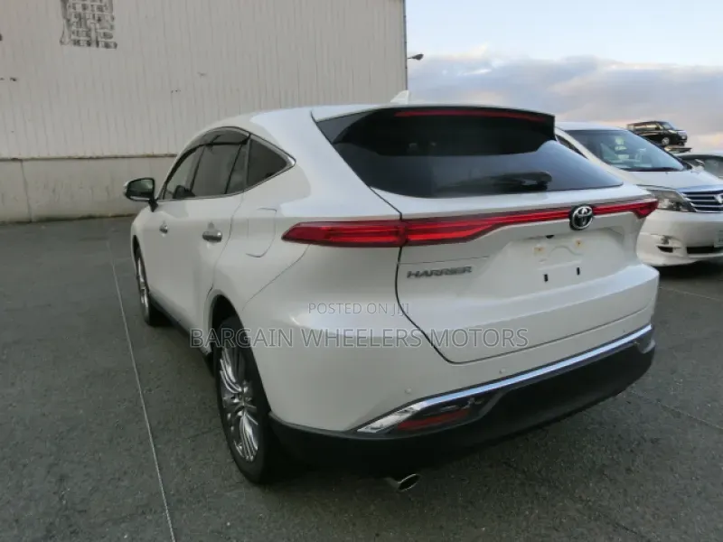Toyota Harrier 2020 White