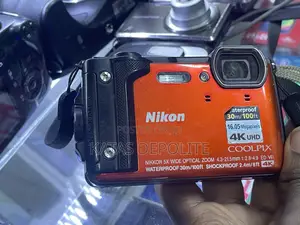 Nikon Coolplex