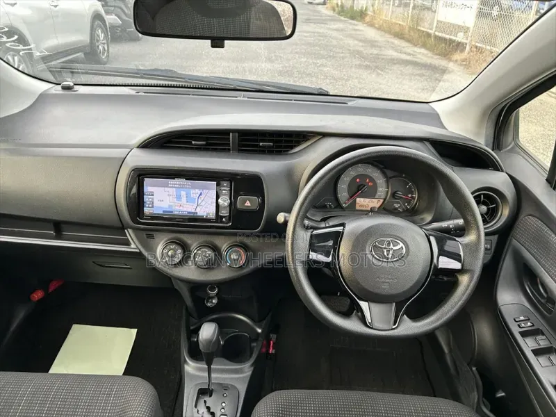 Toyota Vitz 2019 Pearl
