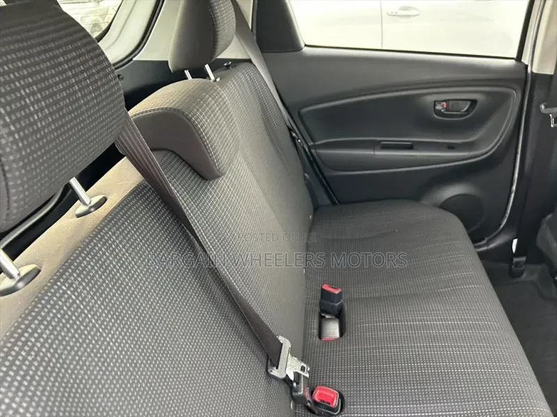 Toyota Vitz 2019 Pearl