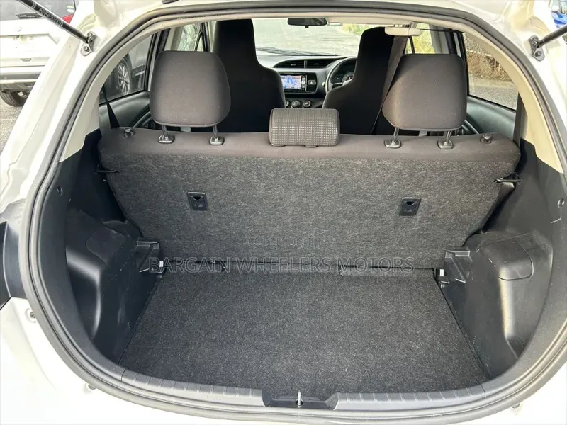 Toyota Vitz 2019 Pearl