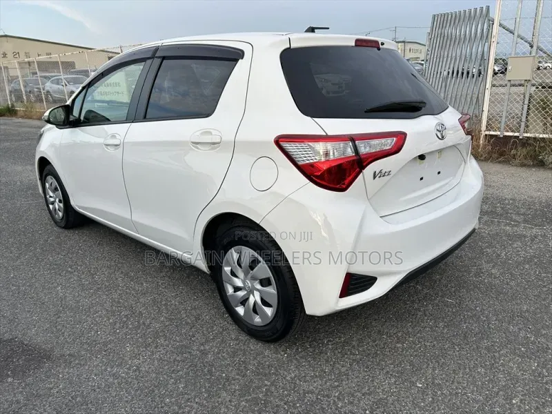 Toyota Vitz 2019 Pearl