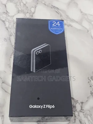 New Samsung Galaxy Z Flip6 256 GB Gray