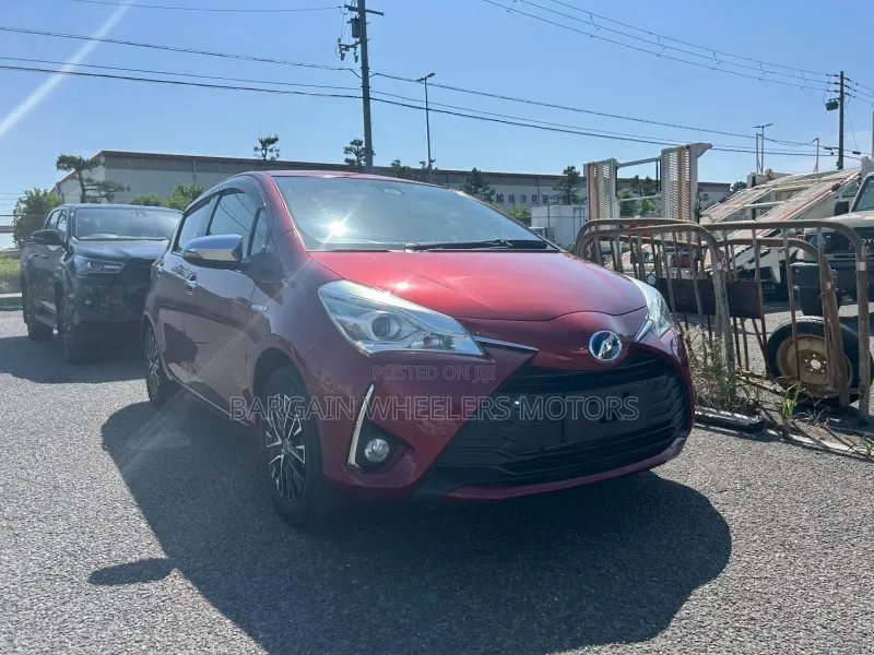 Toyota Vitz 2019 Red