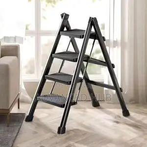 4 Steps Indoor Metallic Ladder