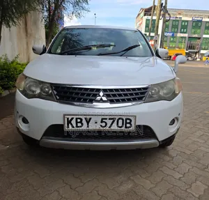 Mitsubishi Outlander 2009 White