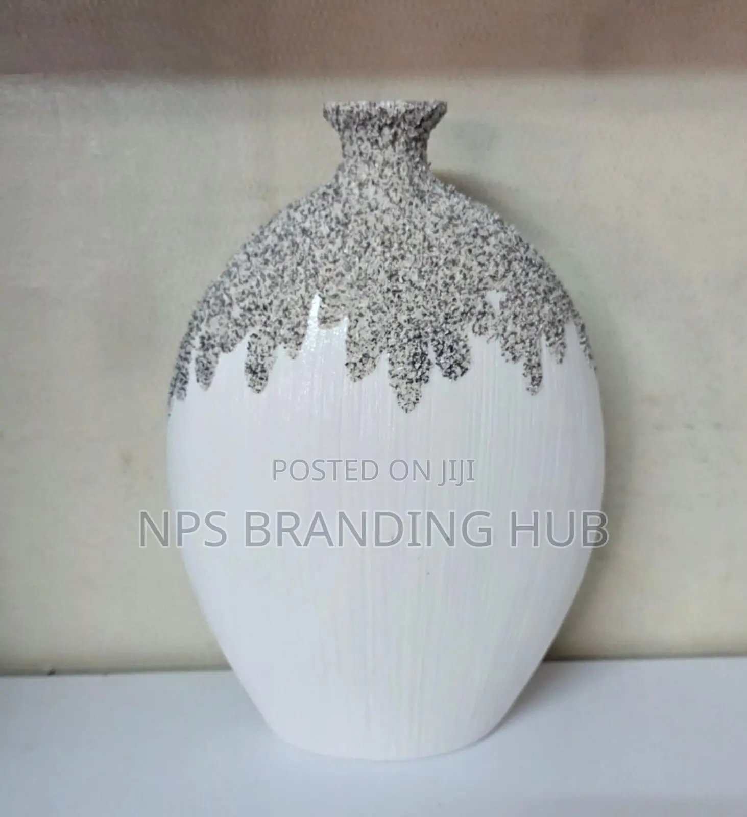 Minimalist Nordic Boho Ceramic Vase for Table Decoration(Stda)