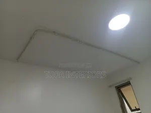 Ceiling Mounted Aluminium Bendable Drapery Curtain Rail Installation