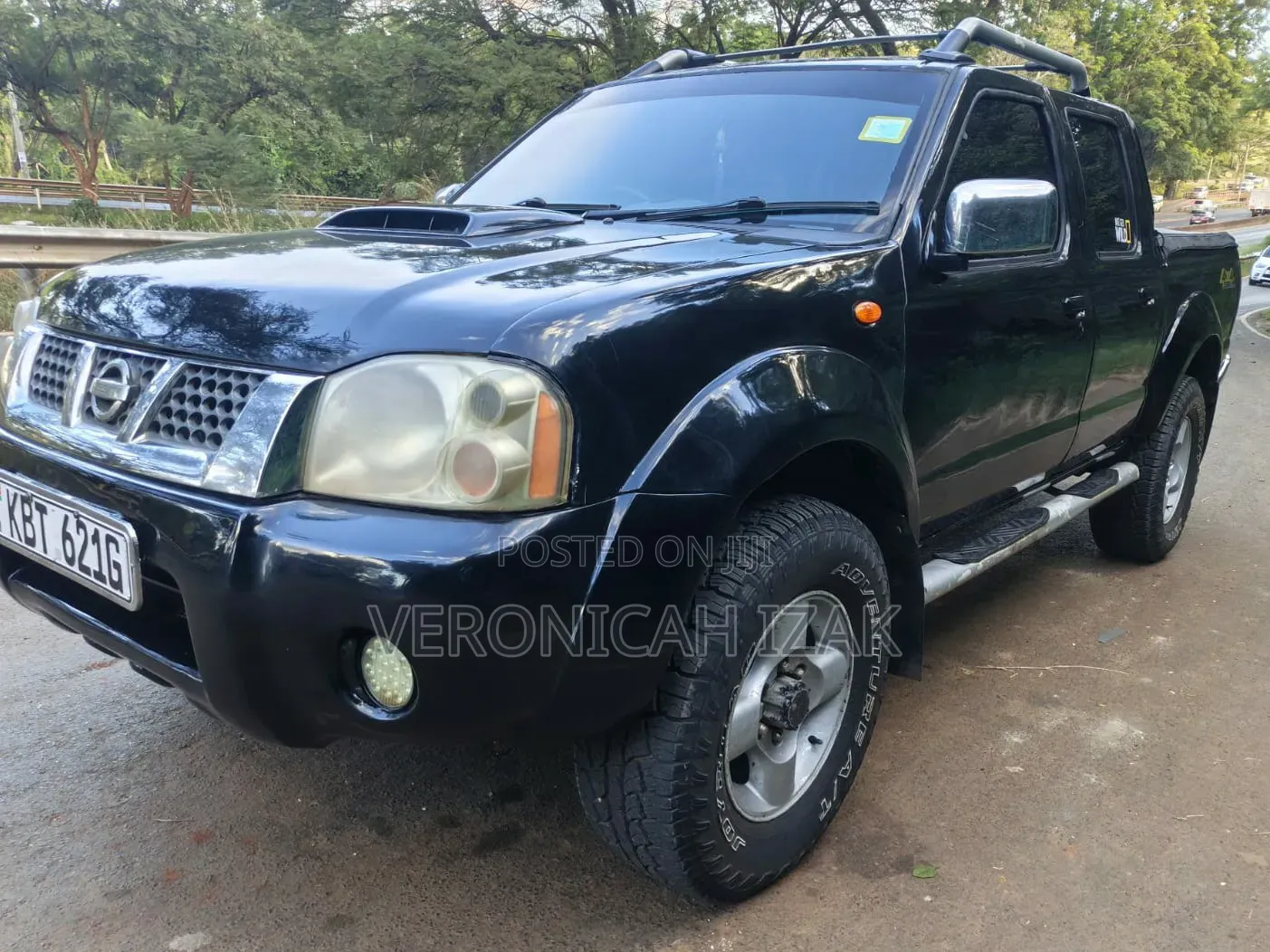 Nissan Hardbody 2011 Black