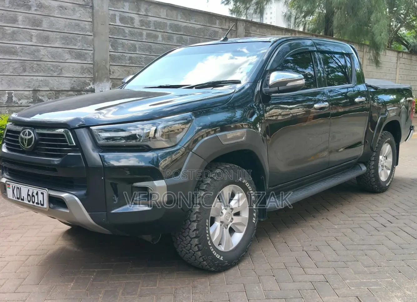 Toyota Hilux 2017 Black