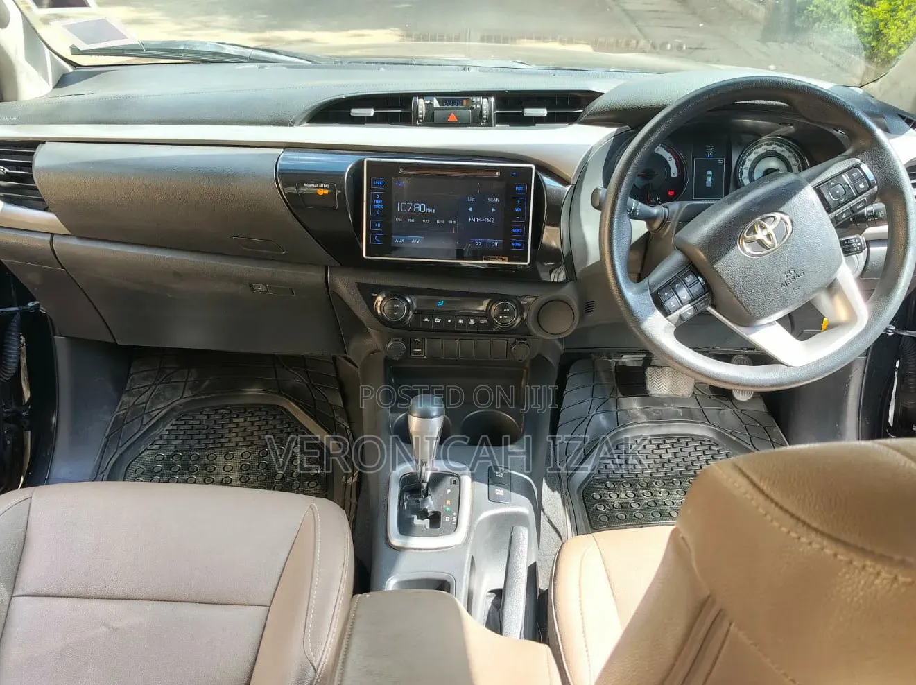Toyota Hilux 2017 Black