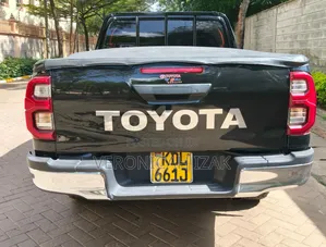 Toyota Hilux 2017 Black