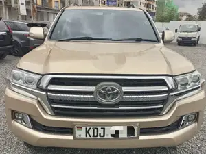 Toyota Land Cruiser 2015 Gold
