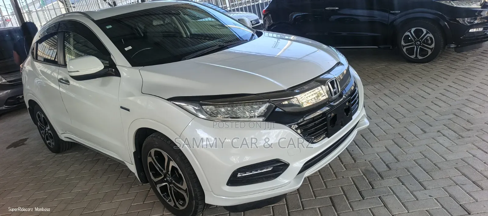 Honda Vezel 2019 White