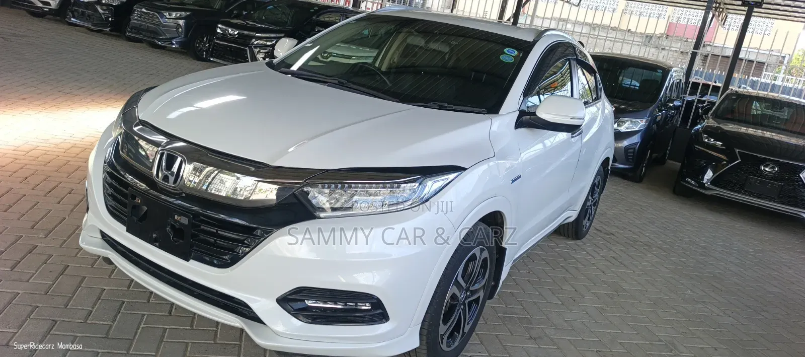 Honda Vezel 2019 White