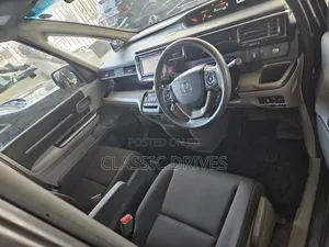 Honda Stepwgn 2019 Gray