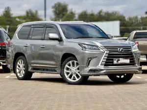 Lexus LX 570 AWD 2015 Silver
