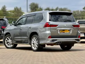 Lexus LX 570 AWD 2015 Silver
