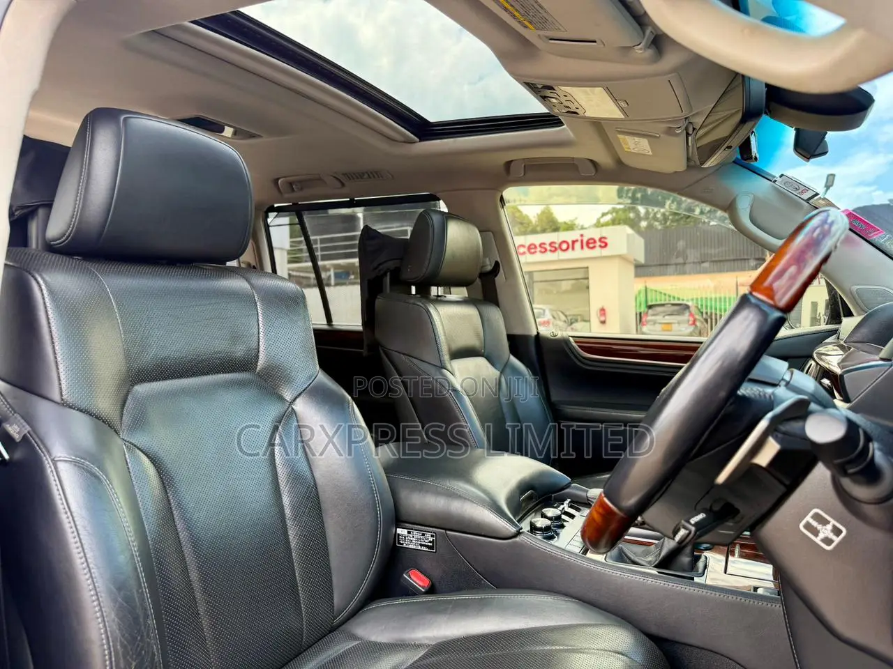 Lexus LX 570 AWD 2015 Silver