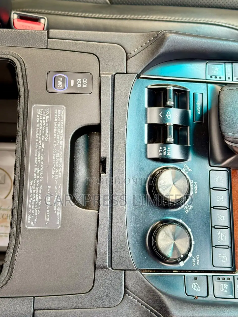 Lexus LX 570 AWD 2015 Silver