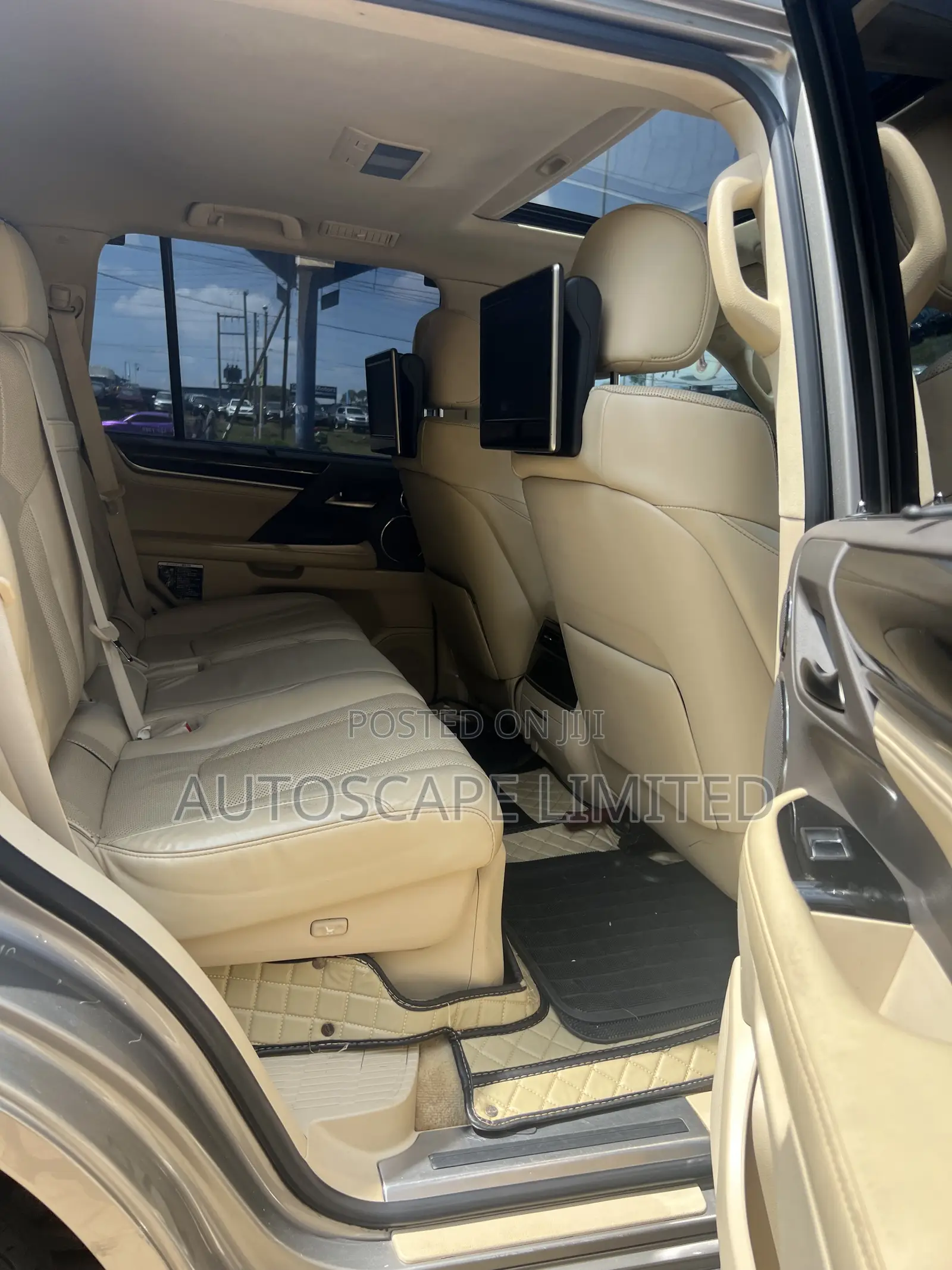 Lexus LX 2016 Brown