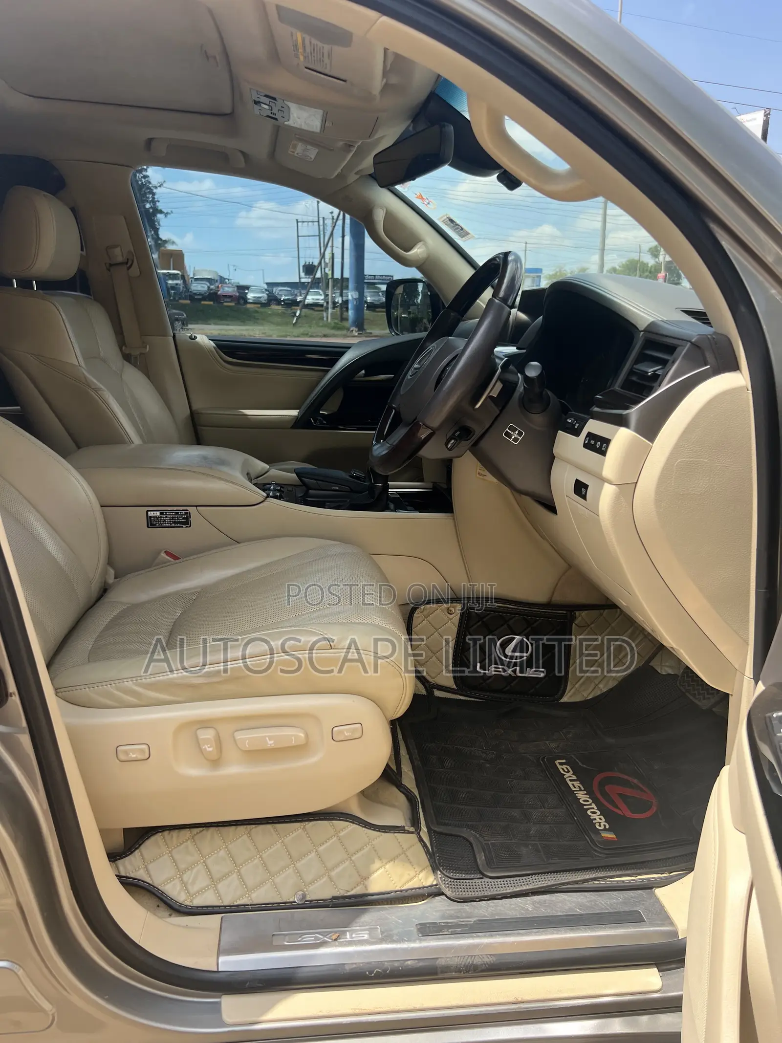 Lexus LX 2016 Brown