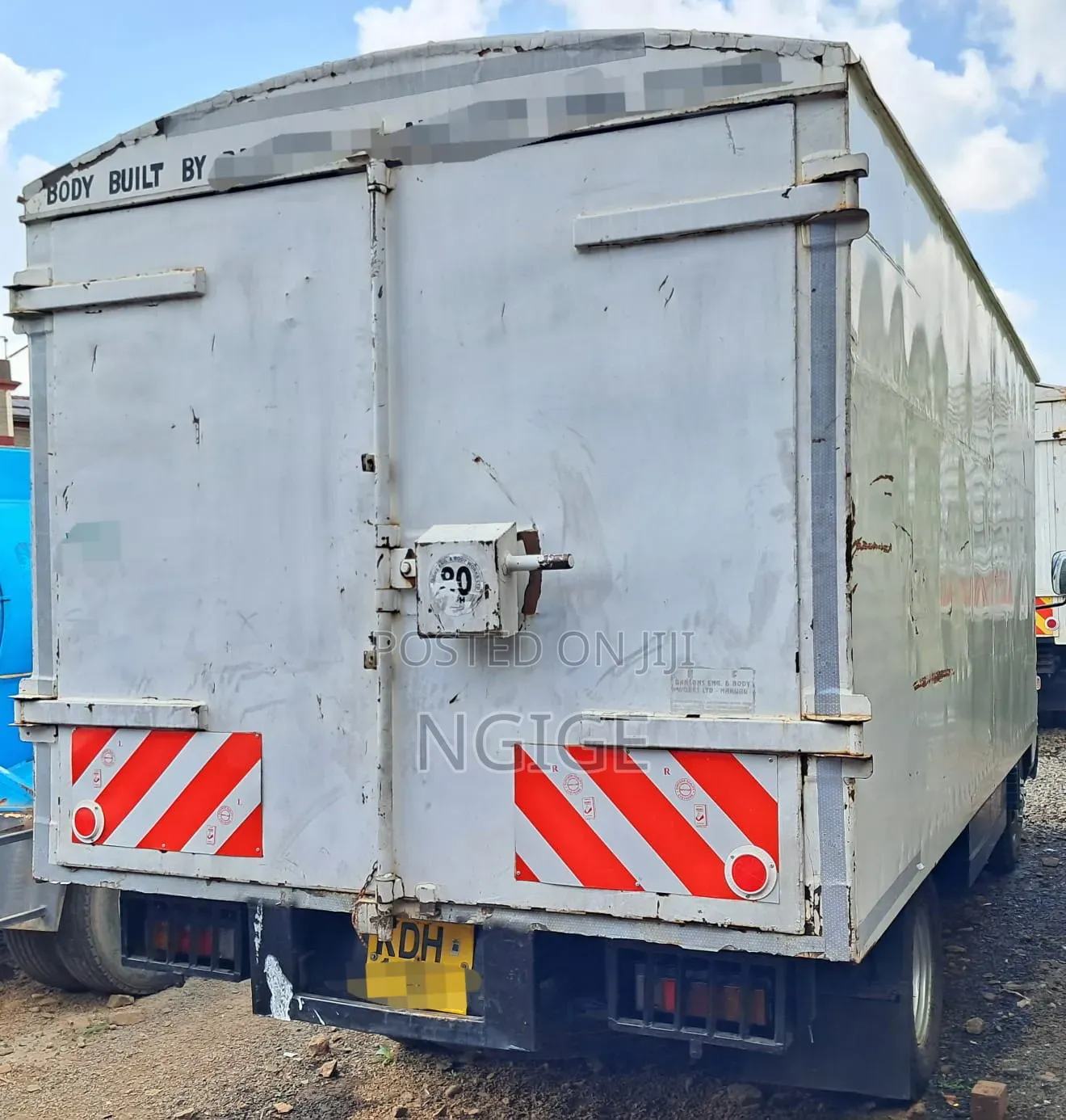 Mitsubishi Canter Fe84