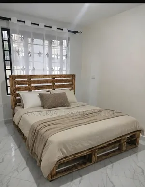 Pallet Bed 5x6 for Sale – Stylish, Strong Affordable Wooden Bed