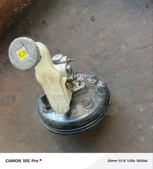 Brake Booster Suzuki Swift